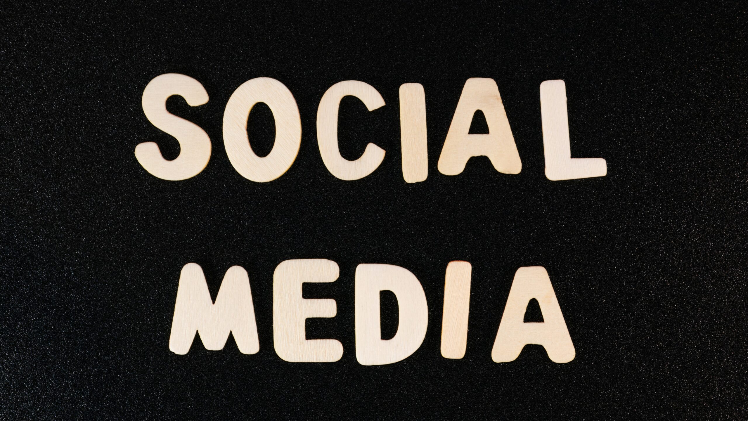 Errori comuni nella comunicazione visiva sui social media per PMI e creator